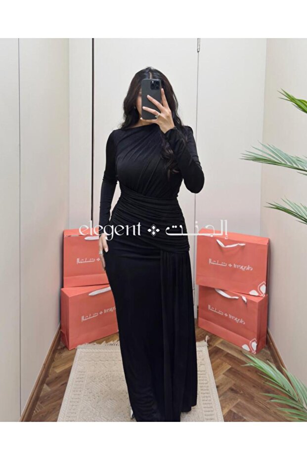 فستان سهرة أسود استرتش بلمسة درابيه وأكمام طويلة