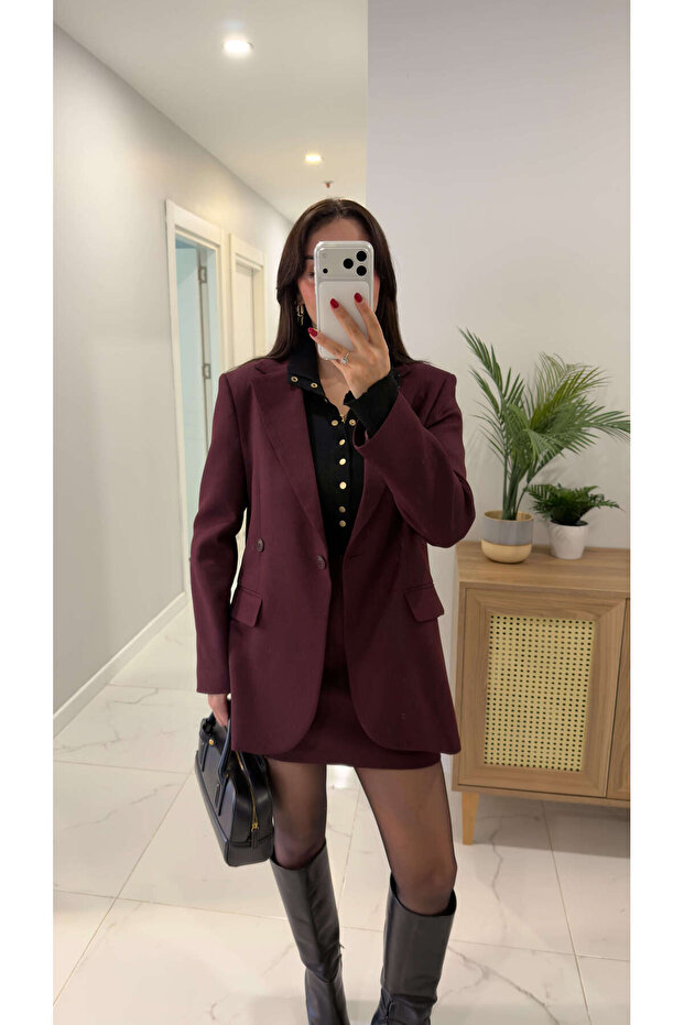 سترة بليزر بأزرار باللون الأحمر الكستنائي من كوسوا - 3