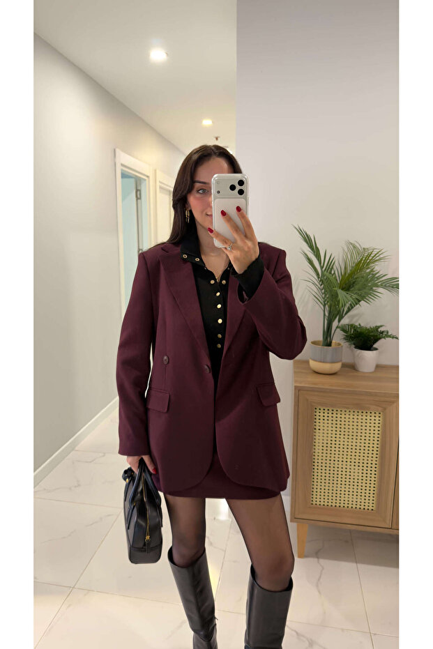 سترة بليزر بأزرار باللون الأحمر الكستنائي من كوسوا - 2