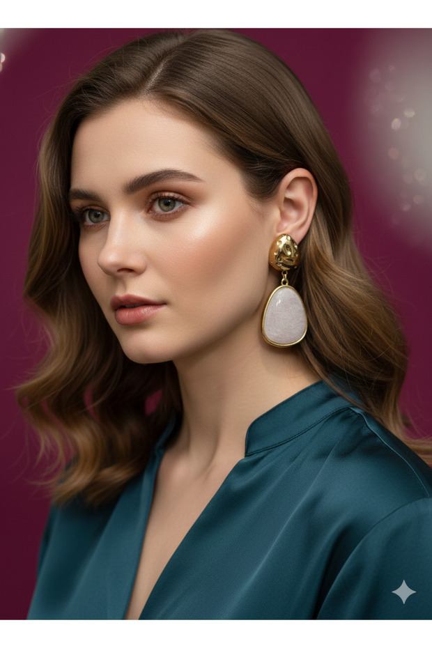 Zara Model Taş Beyaz Küpe - 1