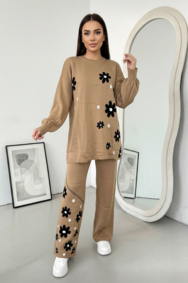 Women's Daisy Themed Knitwear Set Wide Leg Pants Two-Piece Set
