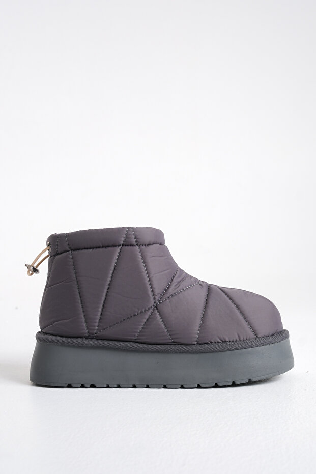 Warmstep Quilted Boots Are Lightweight and Have a Soft Interior.