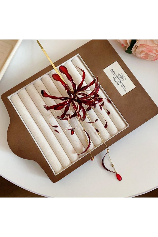 Red flower Super Fairy Red Spider Lily Flower Hair Sticks for Women Dripping Oil Tassel Hairpins Vin