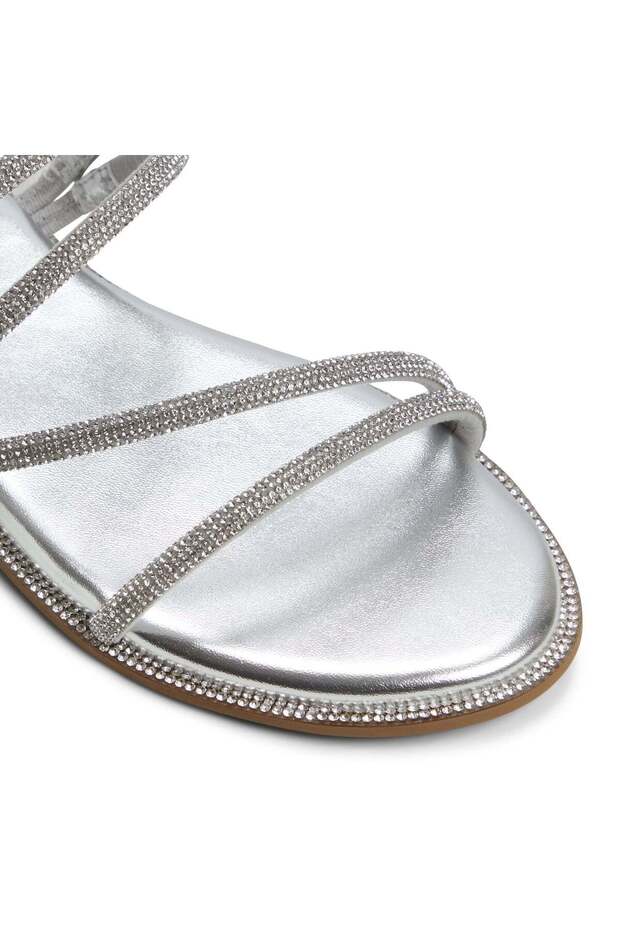 Vamika / Flat Sandals - 6