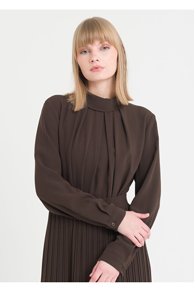 Degaje Yaka Piliseli Elbise - 5