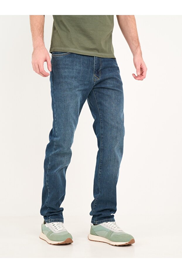 Blugi barbat regular cu aspect decolorat - 1