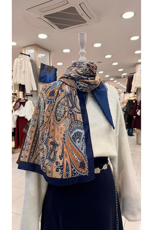 Infinite Lines Patterned Shawl Navy Blue