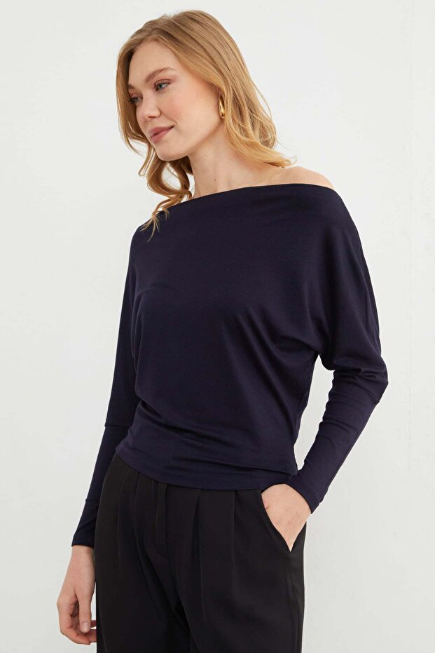 Basic Kayık Yaka Yarasa Kol Bluz - 4