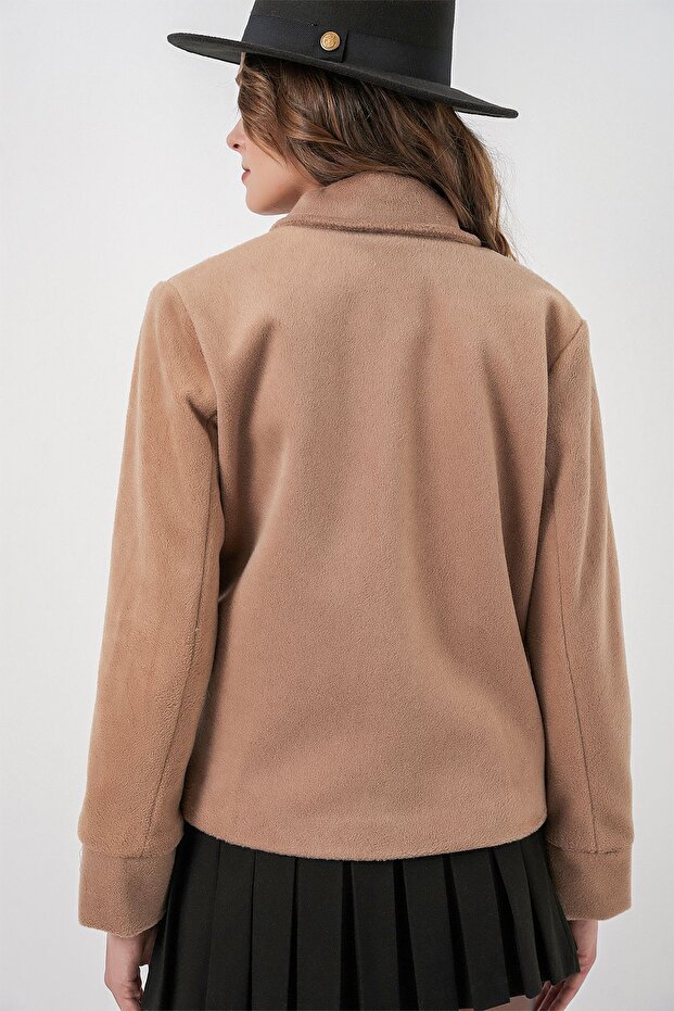 سترة BDART ذات ياقة بأزرار على الجهتين ذات ملمس مميز - 6