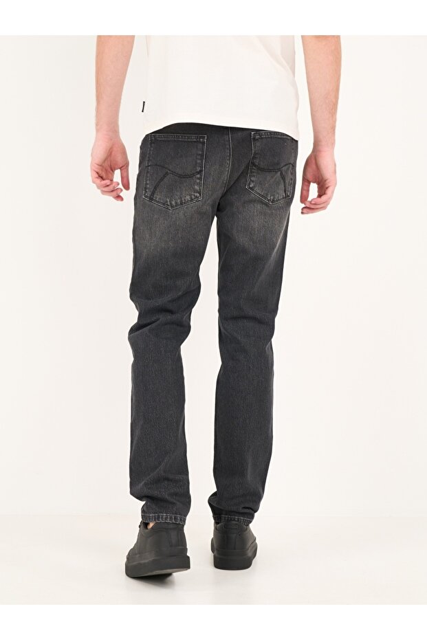 Blugi barbat straight aspect usor decolorat - 6