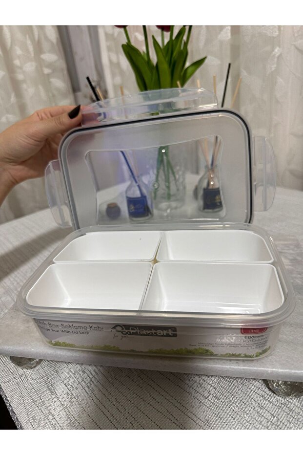 1 L Four-Compartment Microwaveable Air-Tight, Odor-Proof Fresh Box Storage Container