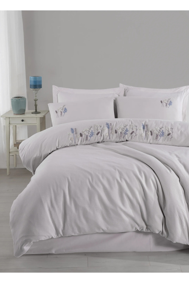 Nilda Embroidered Duvet Cover Set, 100% Cotton, 6-Piece Double Set (200X220 Duvet Cover, 240X260 Bed Sheet)