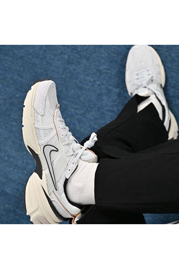 V2K Run Women's White Sneaker Sportie