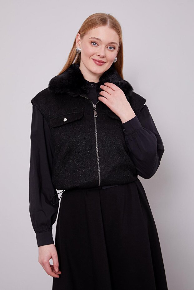 Black Cashmere Vest with Fur Detail on the Collar