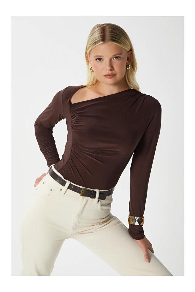 Asymmetrical V-Neck Draped Blouse - 4
