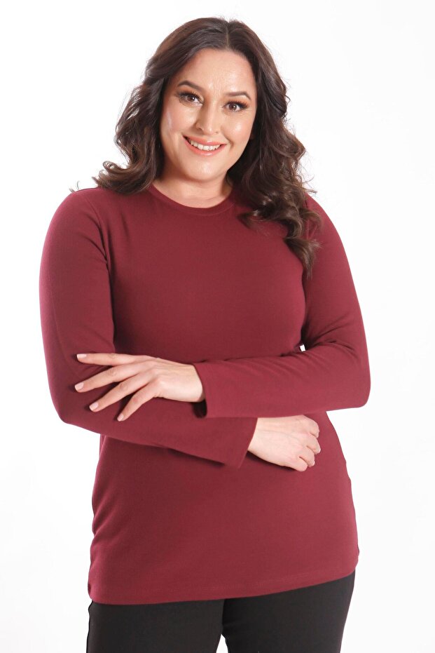 بلوزة تريند 42 بلس كبيرة الحجم بياقة دائرية ولون أحمر داكن - 4