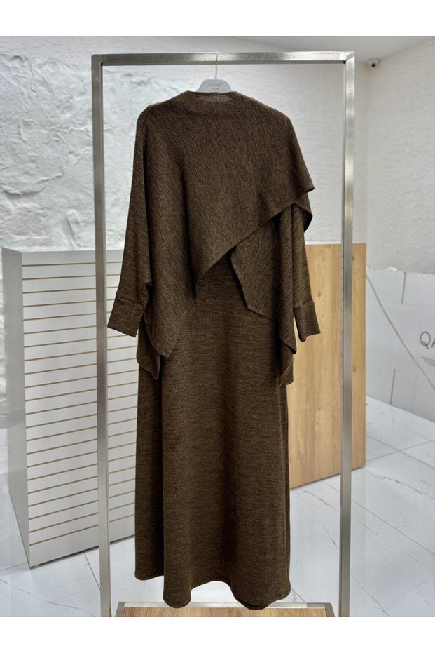 Punch-Colored Knitwear Dress