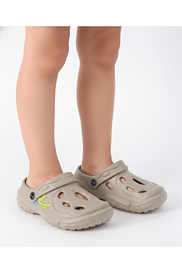 قباقيب صلبة بأحزمة خلفية - رمادي - 1