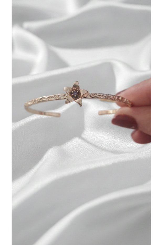 Gold Color Open Center Tattoo Bracelet with Clasp Birth Month Flower Bracelet (February)
