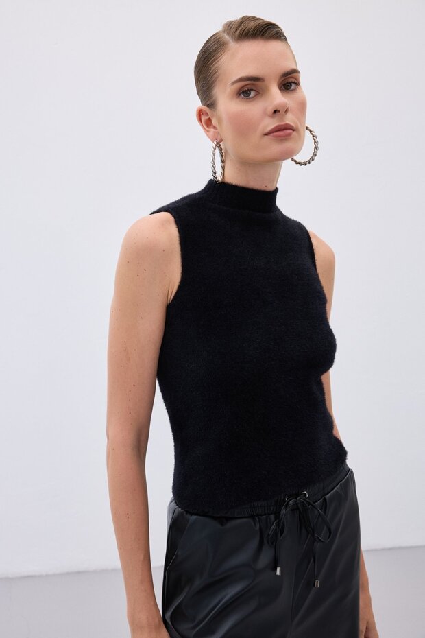 سترة تريكو بدون أكمام - 3