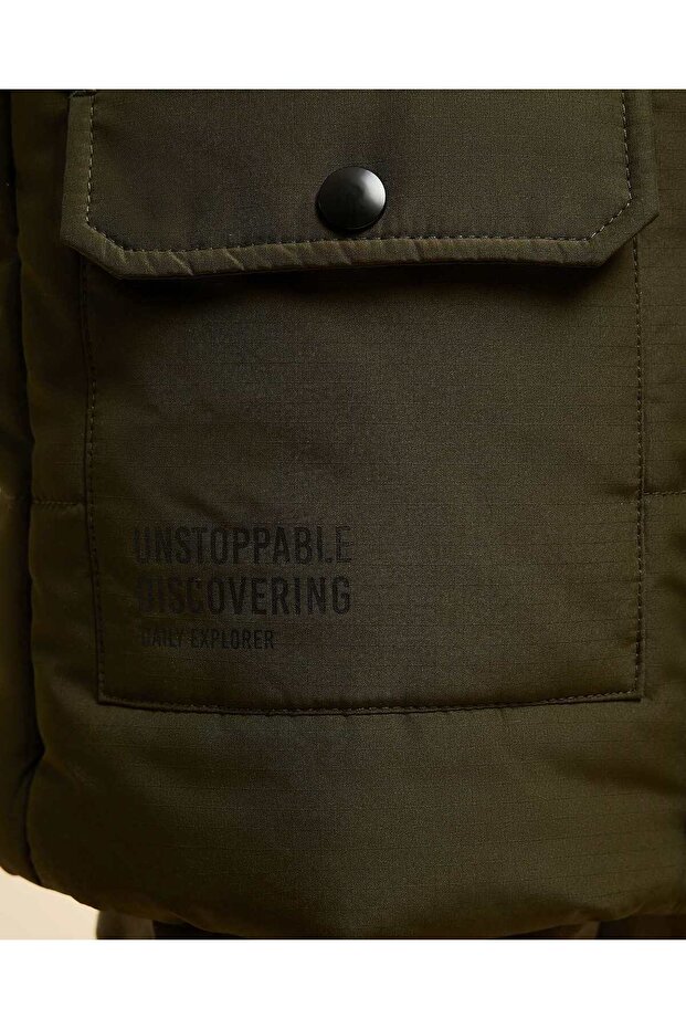 Solid Hooded Jacket With Zipper Closure - 6