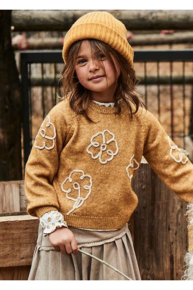 Girl's Sweater 4308