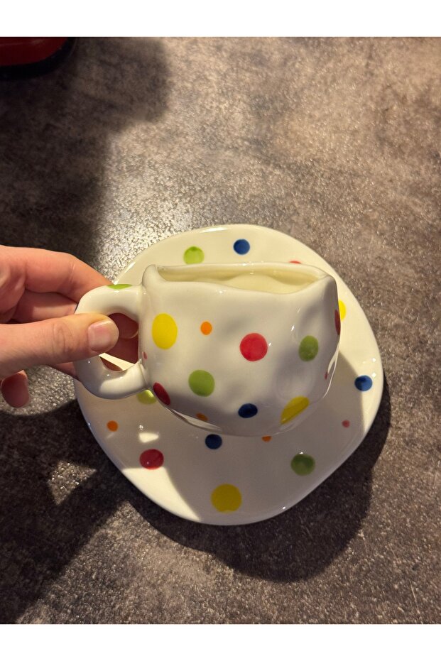 Colorful Speckled Pattern Ceramic Coffee Cup – Modern and Fun Design