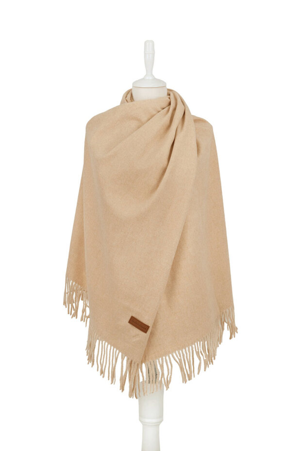 شال شتوي بلون بيج سادة - 1