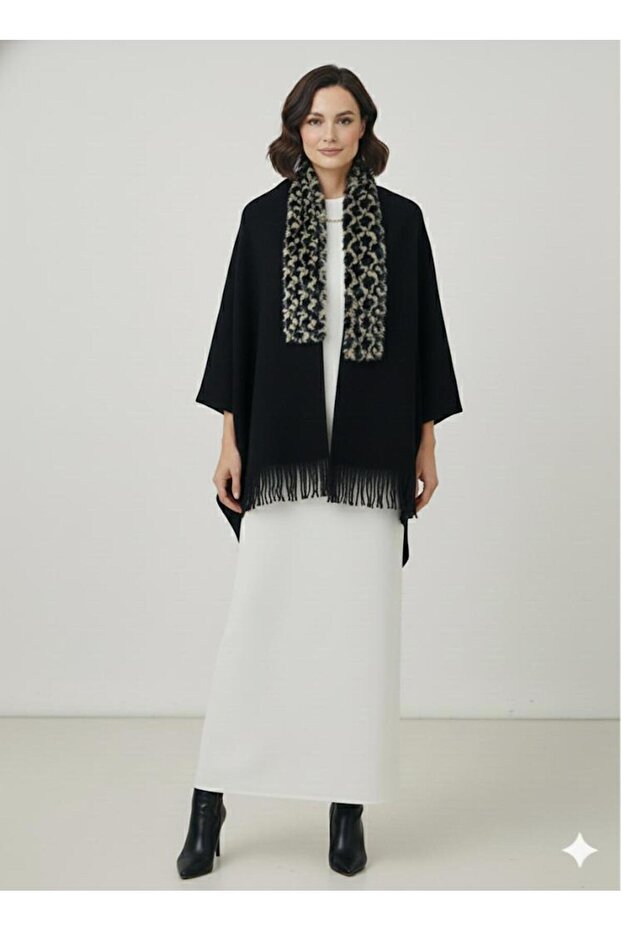 Leopard Print Shawl – Soft Textured, Women's Winter Knitwear Shoulder Shawl.