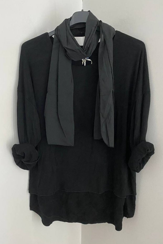 Women's Italian Black Round Neck Checkered Pattern Scarf-Lined Knitwear Blouse