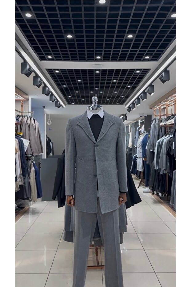 Slimfit judge collar stamp coat