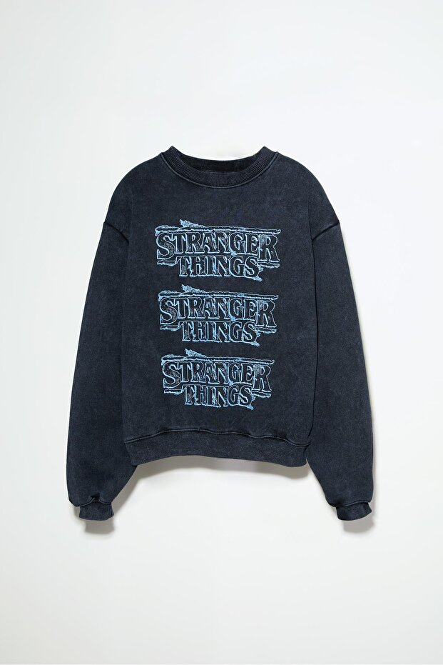 Stranger Things sweatshirt - 7
