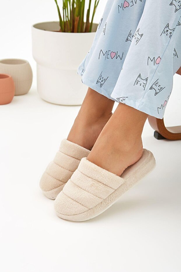 Bej Önü Kapalı Sessiz Taban Terlik Ev Terliği - 3