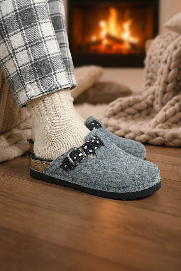 Women's Winter Comfortable Sole Single Buckle Adjustable Felt Home Garden Slippers - 1