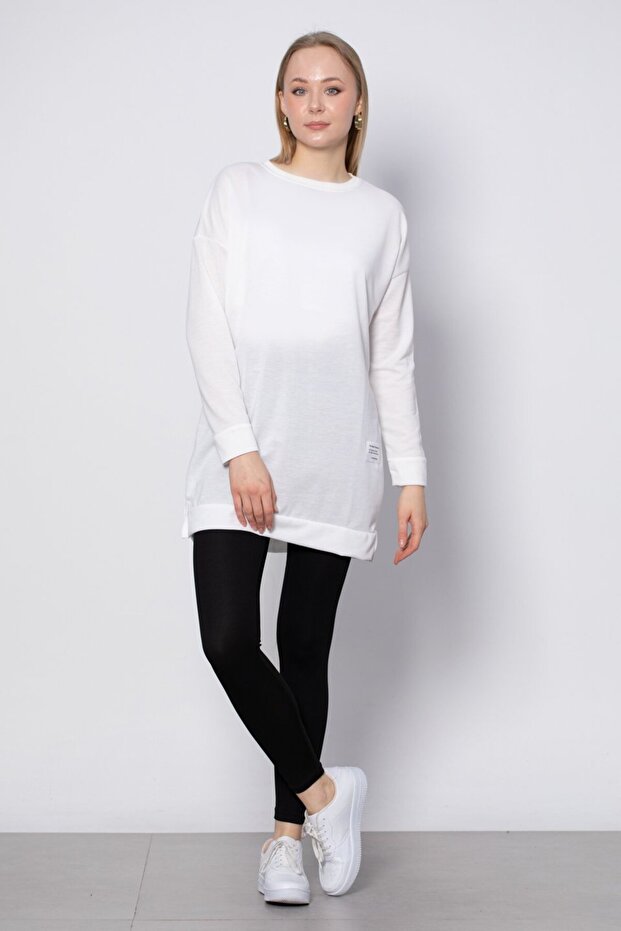 Crew Neck Seasonal Sweatshirt - Ecru