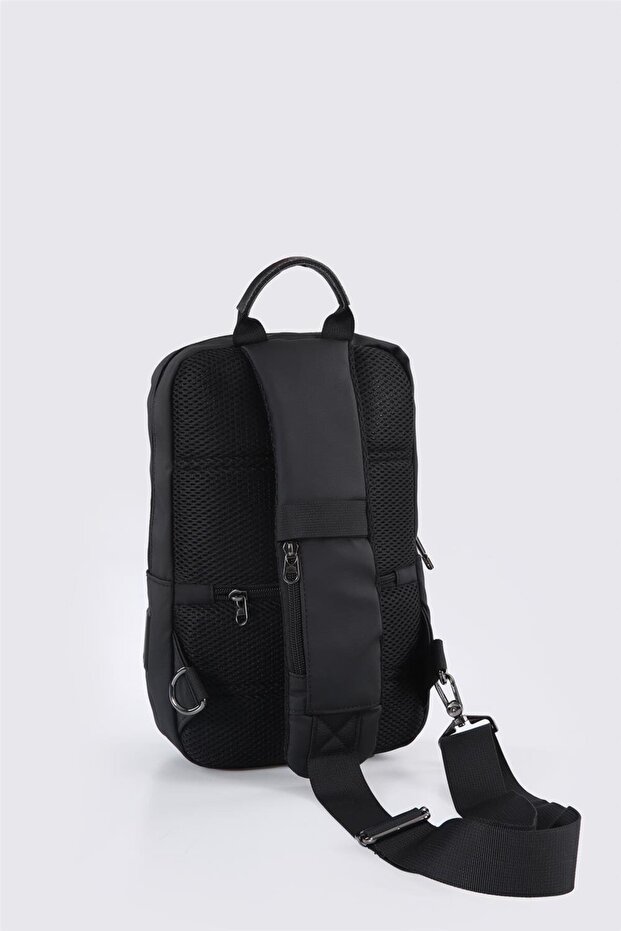 حقيبة كروس للجنسين C.CCS51487 - 5