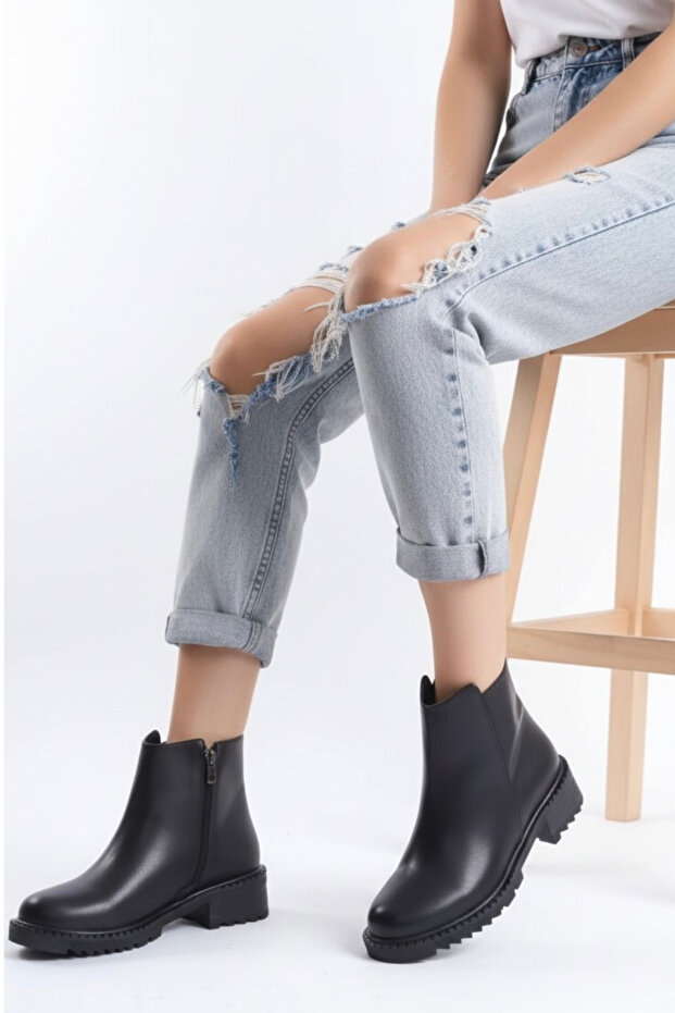Women's Lamartine Black Leather Classic Flat Short Ankle Winter Boots