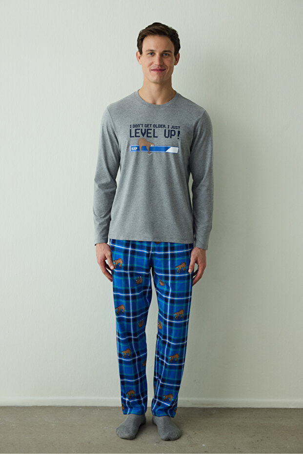 Men's Level Slogan Printed Crew Neck Long Sleeve Pajama Set