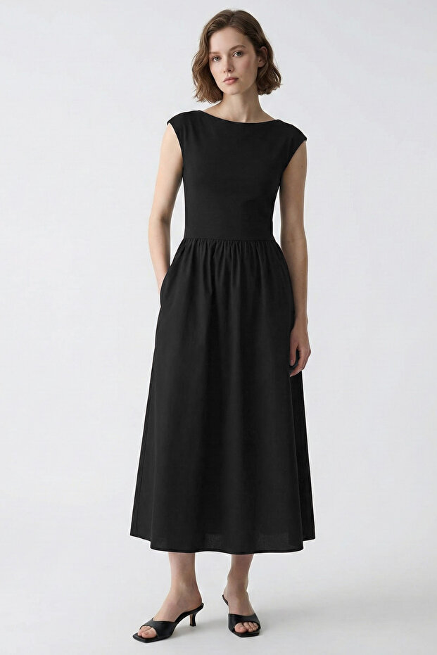 Women's Black Contrast Pocket Detailed Midi Dress