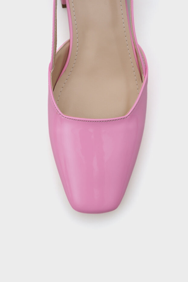 Rana nyitott hátú, tompa orrú, vastag sarkú lakkbőr női cipő - 3