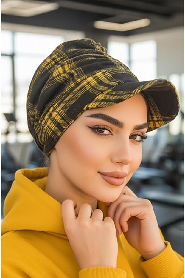قبعة حجاب بنمط منقوش بالخردل الأسود