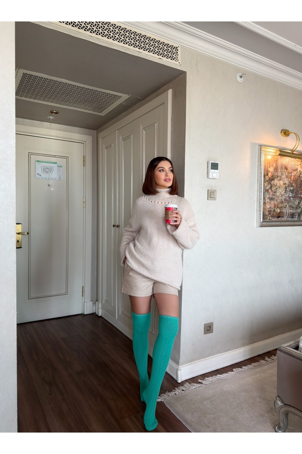 جوارب نسائية طويلة من صوف الكونش مريحة الملمس