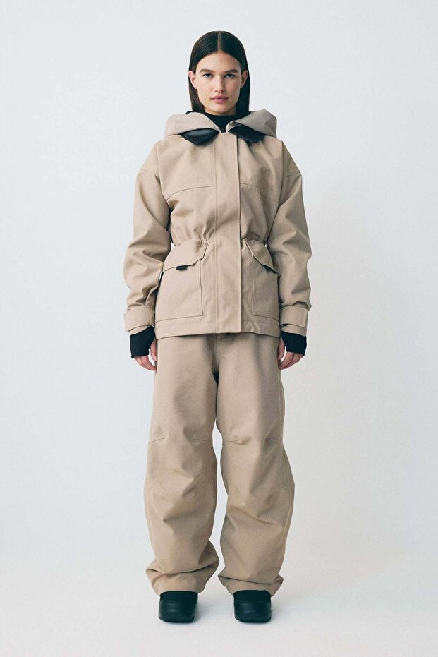 Collared ski jacket with ThermoMove™