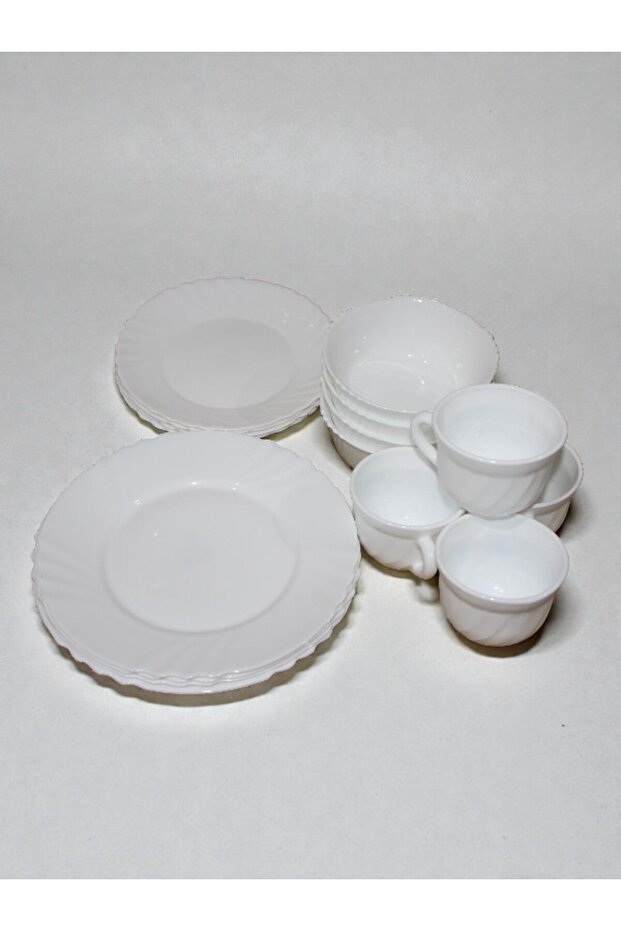طقم عشاء فينلانديك بيسك أوبال - 16 قطعة | أطباق وأكواب بيضاء مزخرفة