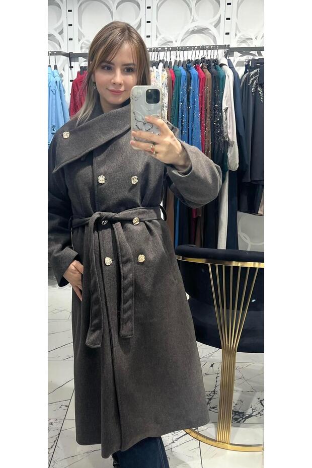 Premium Quality Long Women's Cashmere Coat | Stylish Coat with Collar and Button Detailing