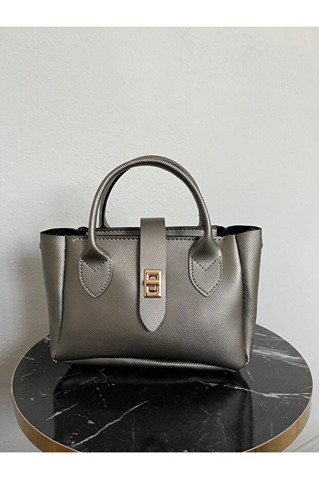 Askılı çapraz kol çantası - 1