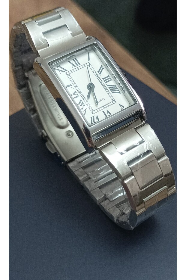 Women's Wristwatch - Silver Color Strap, Trendy Model, Gift, Boxed