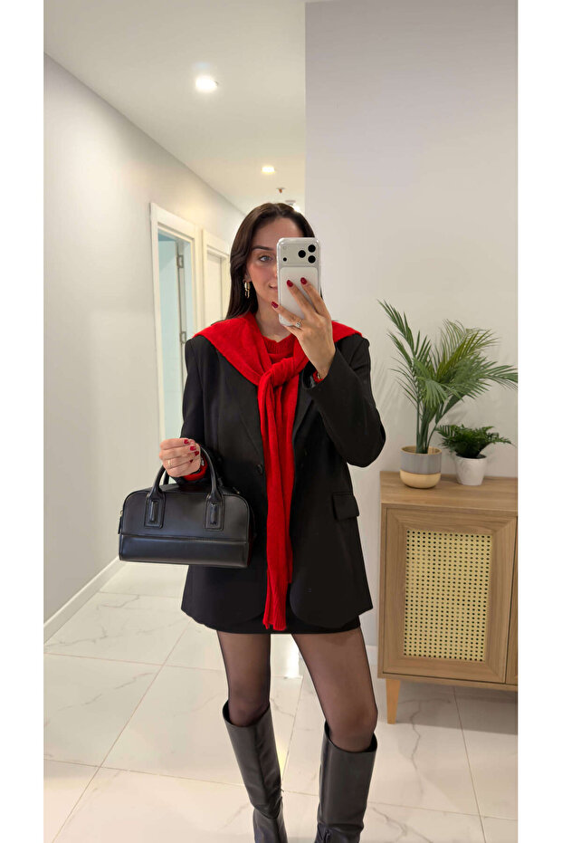 سترة بليزر سوداء بأزرار من كوسوا - 6