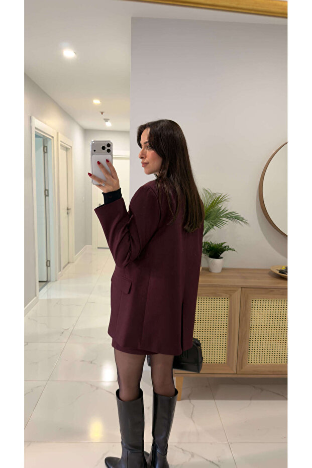 سترة بليزر بأزرار باللون الأحمر الكستنائي من كوسوا - 4