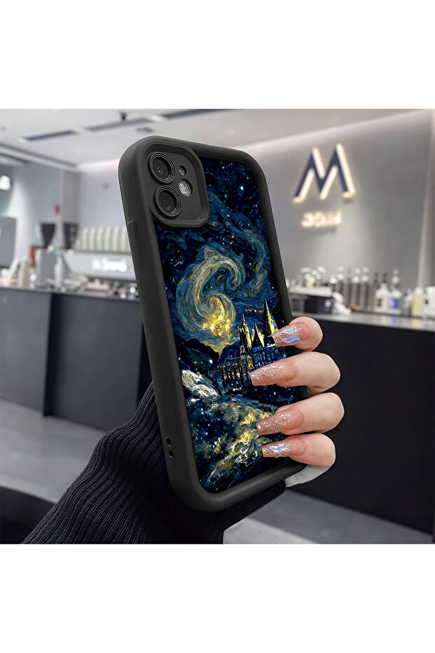 حافظة سيليكون سوداء بنمط السماء الساحرة متوافقة مع هاتف iPhone 16 - 5